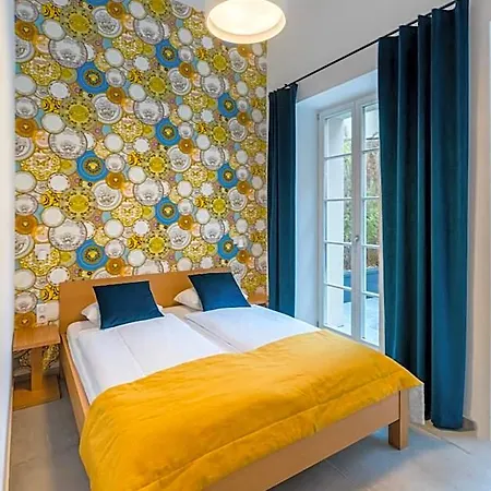 Tcz Woźna Hotel apartamentowy *