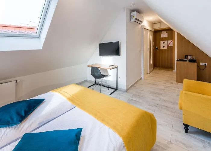 Tcz Wozna Aparthotel